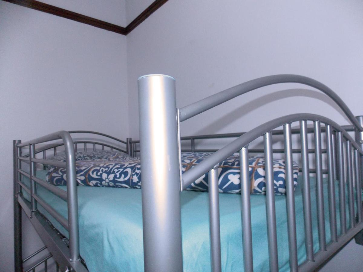 Trap Houz Backpackers Hostel Cape Town Exterior photo