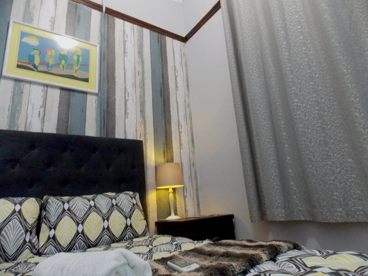 Trap Houz Backpackers Hostel Cape Town Exterior photo